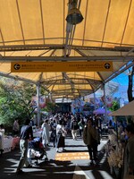 「パンと音楽とアンティーク」の様子。