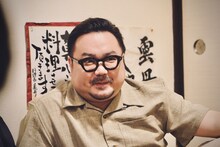 第1話ゲストの休日課長。(c)テレビ朝日