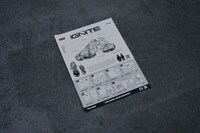 スニーカーの仕掛けを解説するグラフィック。