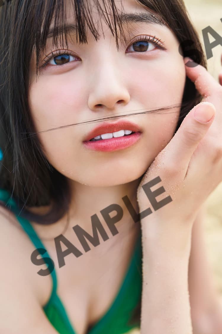 乃木坂46五百城茉央のチャームポイントに接近、特典ポストカードの第5 