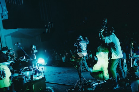 C.O.S.A.が登場した場面。（Photo by Daiki Miura）