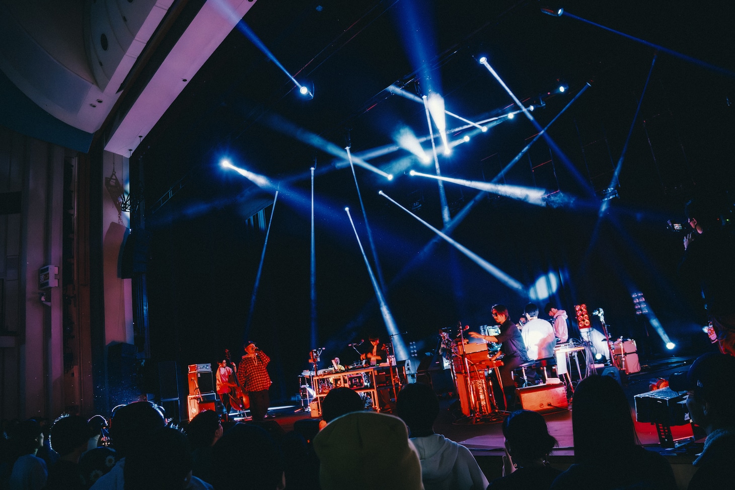 STUTS「“90 Degrees” FIRST HALL TOUR」NHKホール公演の様子。（Photo by Daiki Miura）