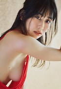 人気画像2位は「日向坂46正源司陽子が表紙の『週刊プレイボーイ』本日発売、フィロのス奥津マリリの大胆グラビアも」より、奥津マリリ(フィロソフィーのダンス)。©魵澤和之/集英社