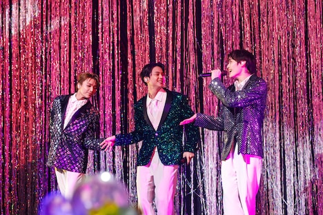 左からHAYATO、REI、KENSHIN。