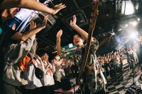 遠藤昌巳（B）（撮影：ハタサトシ）