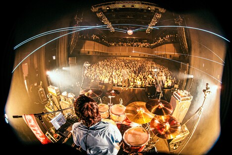ヒトリエ「HITORIE 10-NEN-SAI FINALE TOUR」Zepp Shinjuku（TOKYO）公演の様子。（撮影：西槇太一）