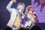 「くらわん1st Live -Welcome to Wonderland-」の様子。