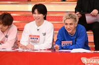 左からユーキ（超特急）、塩崎太智（M!LK）、田中洸希（SUPER★DRAGON）。