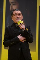 吉田鋼太郎
