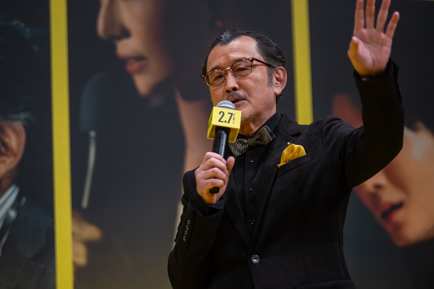 吉田鋼太郎