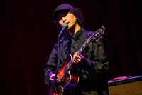 原田茂幸（G, Vo）（Photo by Masanori Naruse）