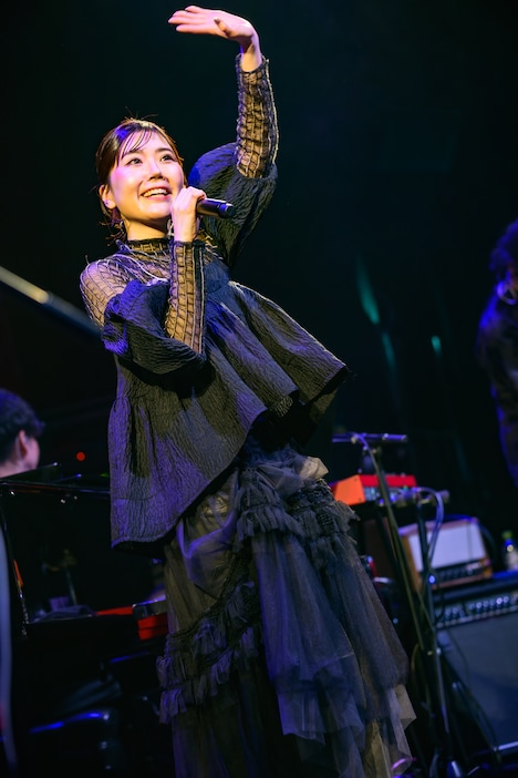 池田智子（Vo）（Photo by Masanori Naruse）