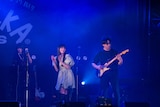 MICO(中央)とヤマモトショウ(右)のふぇのたすコンビ。