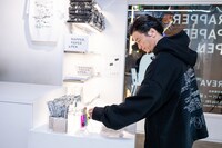 グッズコーナーにはさまざまな商品が。