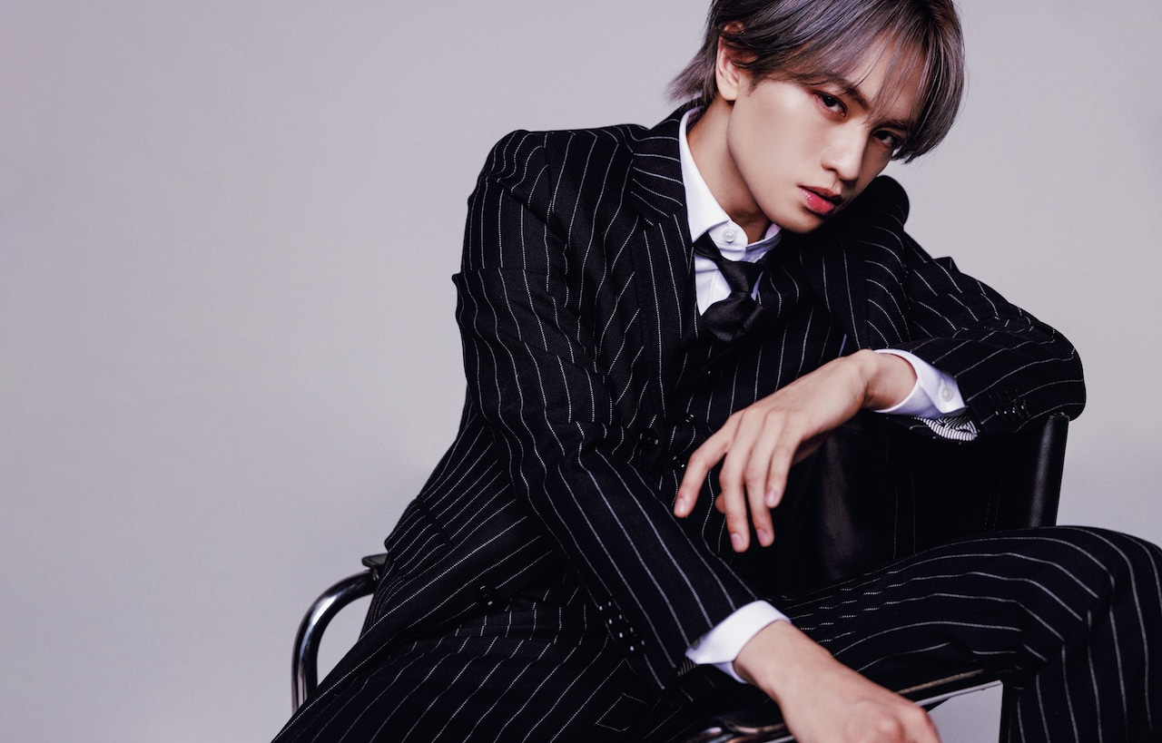 中島健人 - M!LK佐野勇斗がプラダのダブルスーツで「Oggi」に登場