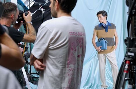 目黒蓮が参加したグローバル広告キャンペーンの撮影の様子。