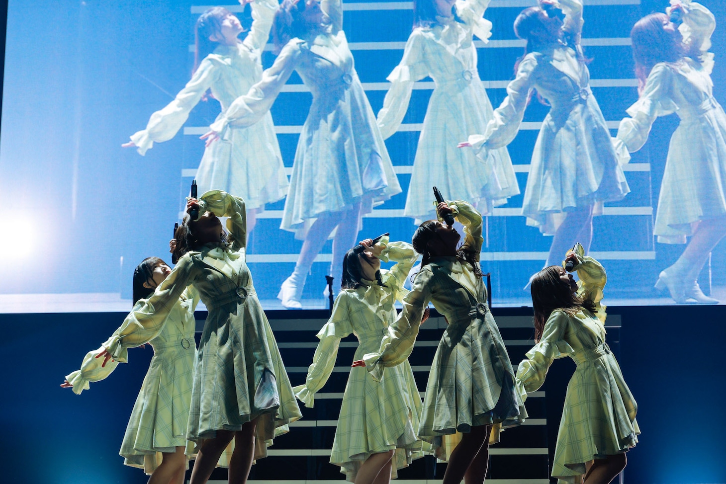 「東村芽依卒業セレモニー」の様子。（撮影：上山陽介）