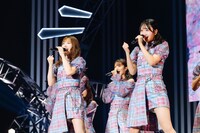 「東村芽依卒業セレモニー」の様子。（撮影：上山陽介）