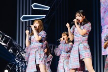 「東村芽依卒業セレモニー」の様子。（撮影：上山陽介）