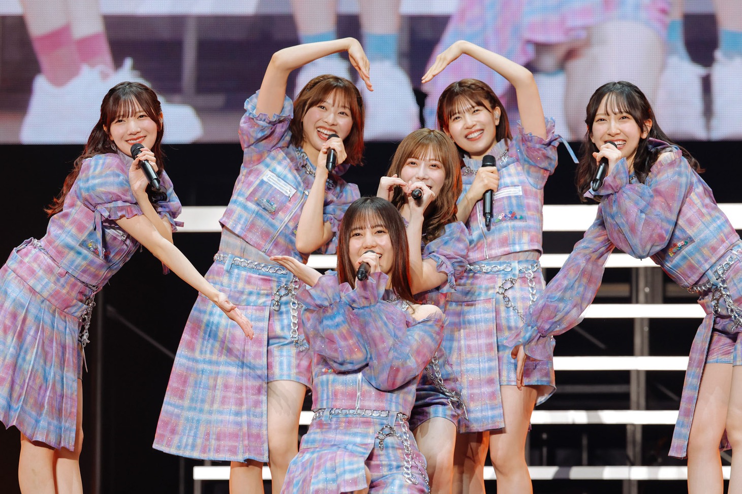「東村芽依卒業セレモニー」の様子。（撮影：上山陽介）