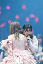 「東村芽依卒業セレモニー」の様子。（撮影：上山陽介）