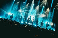 XY「1st ONE-MAN TOUR 2025 KALEIDOSCOPE」の様子。