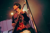 Kenichi（G）（撮影：ヨシハラミズホ）