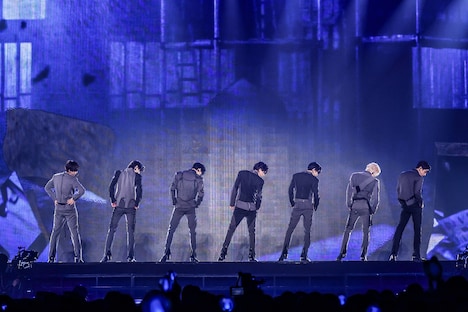 「ENHYPEN WORLD TOUR 'WALK THE LINE' IN JAPAN」大阪・京セラドーム大阪公演の様子。(P)&(C) BELIFT LAB Inc.