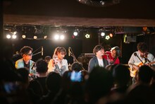 YIKO「超天竺 vol.1」での初ライブの様子。