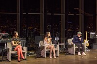 左から水原佑果、水原希子、細野晴臣。