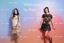 水原希子と水原佑果。©河内彩