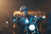 ラスボスGACKTが猛然と襲いかかる、「ブレイキングダウン」の映画「BLUE FIGHT」戦闘シーン