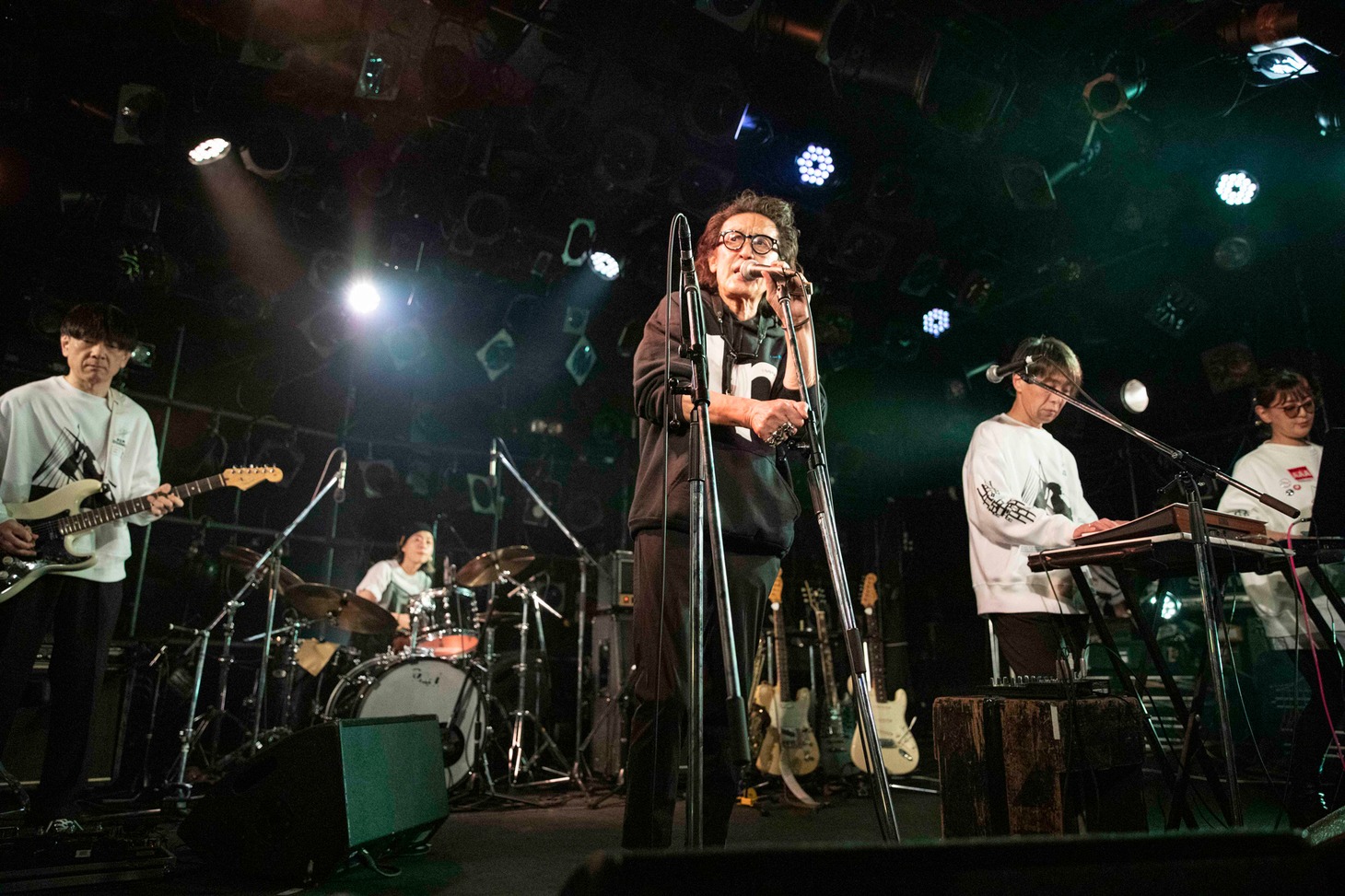 立花ハジメ「Lost New Wave 100% Vol.2 ハジメヨケレバスベテヨシ」の様子。（撮影：押尾健太郎）