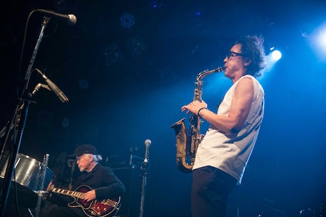 ヤン富田、立花ハジメ(撮影:押尾健太郎)