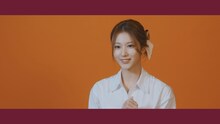 TWICEサナが出演する「サクッと、夢中になりたいの。」メイキング＆インタビュー映像より。