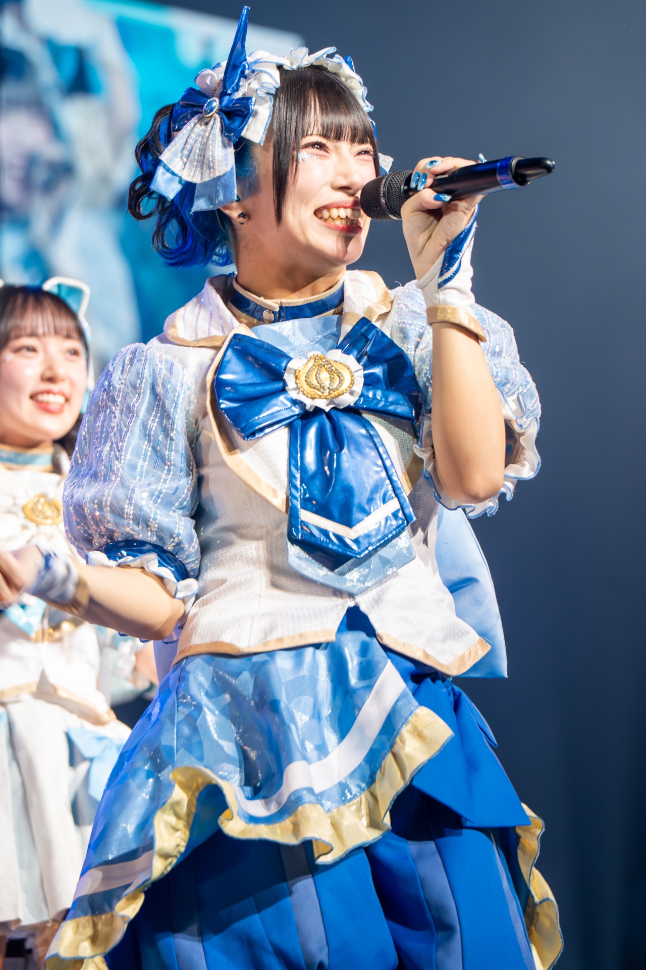 藍井すず