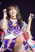 東京・日本武道館のステージでパフォーマンスする工藤のか。