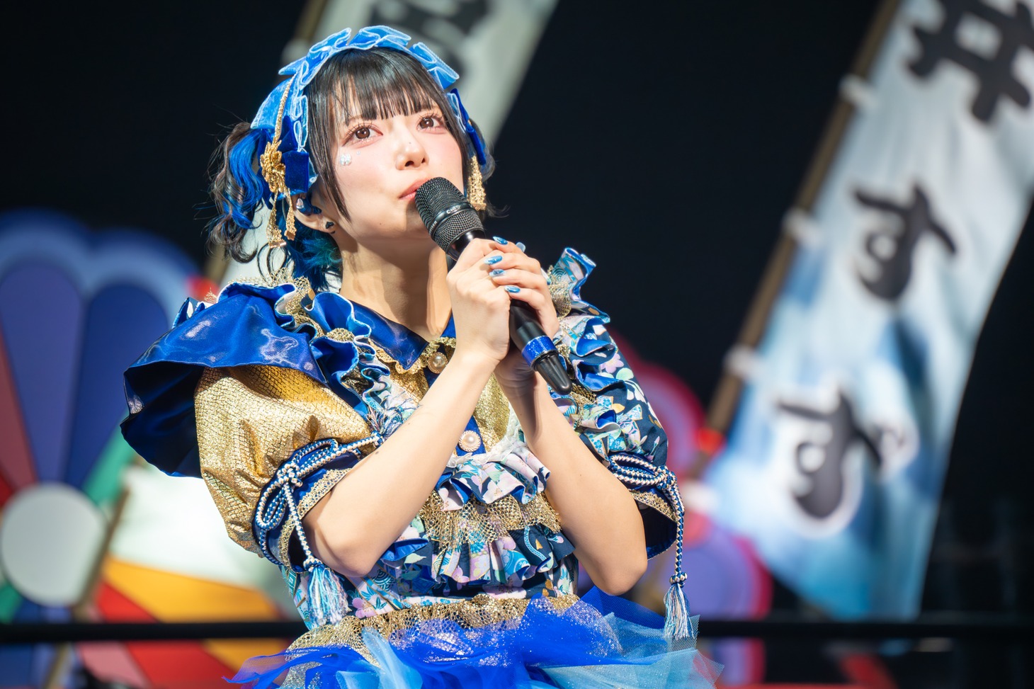 藍井すず