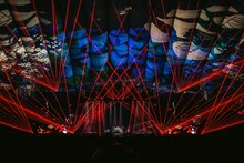 「L'Arc-en-Ciel LIVE 2025 hyde BIRTHDAY CELEBRATION -hyde誕生祭-」初日の様子。（Photo by Hiroaki Ishikawa）