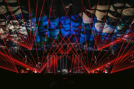 「L'Arc-en-Ciel LIVE 2025 hyde BIRTHDAY CELEBRATION -hyde誕生祭-」初日の様子。（Photo by Hiroaki Ishikawa）