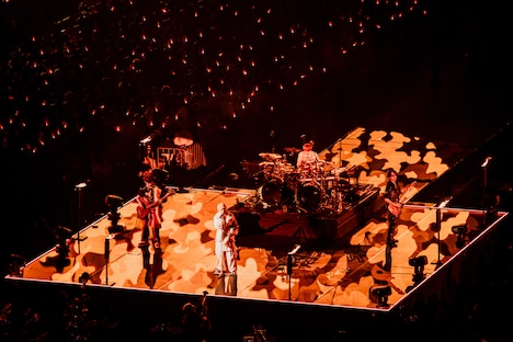 L'Arc-en-Ciel（Photo by Tetsuya Matsuda）