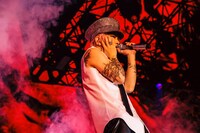 hyde（Vo）（Photo by Hiroaki Ishikawa）