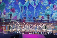 「≠ME 6th ANNIVERSARY PREMIUM CONCERT」の様子。©YOANI