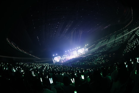 「≠ME 6th ANNIVERSARY PREMIUM CONCERT」の様子。©YOANI