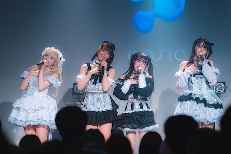 最終未来少女（撮影：オカベメイ）