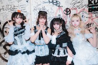 最終未来少女（撮影：オカベメイ）