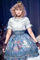 頓知気さきな（femme fatale、清 竜人25）