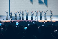 INIのパフォーマンスの様子。(c)LAPONE ENTERTAINMENT