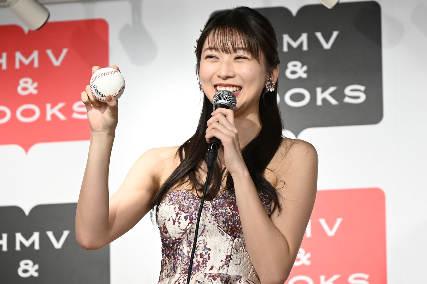 ナックルボールを投げてみたい牧野真莉愛（モーニング娘。'25）。