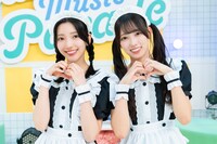 「ひなパレLIVE」にメイド衣装で登場する小西夏菜実、清水理央。
